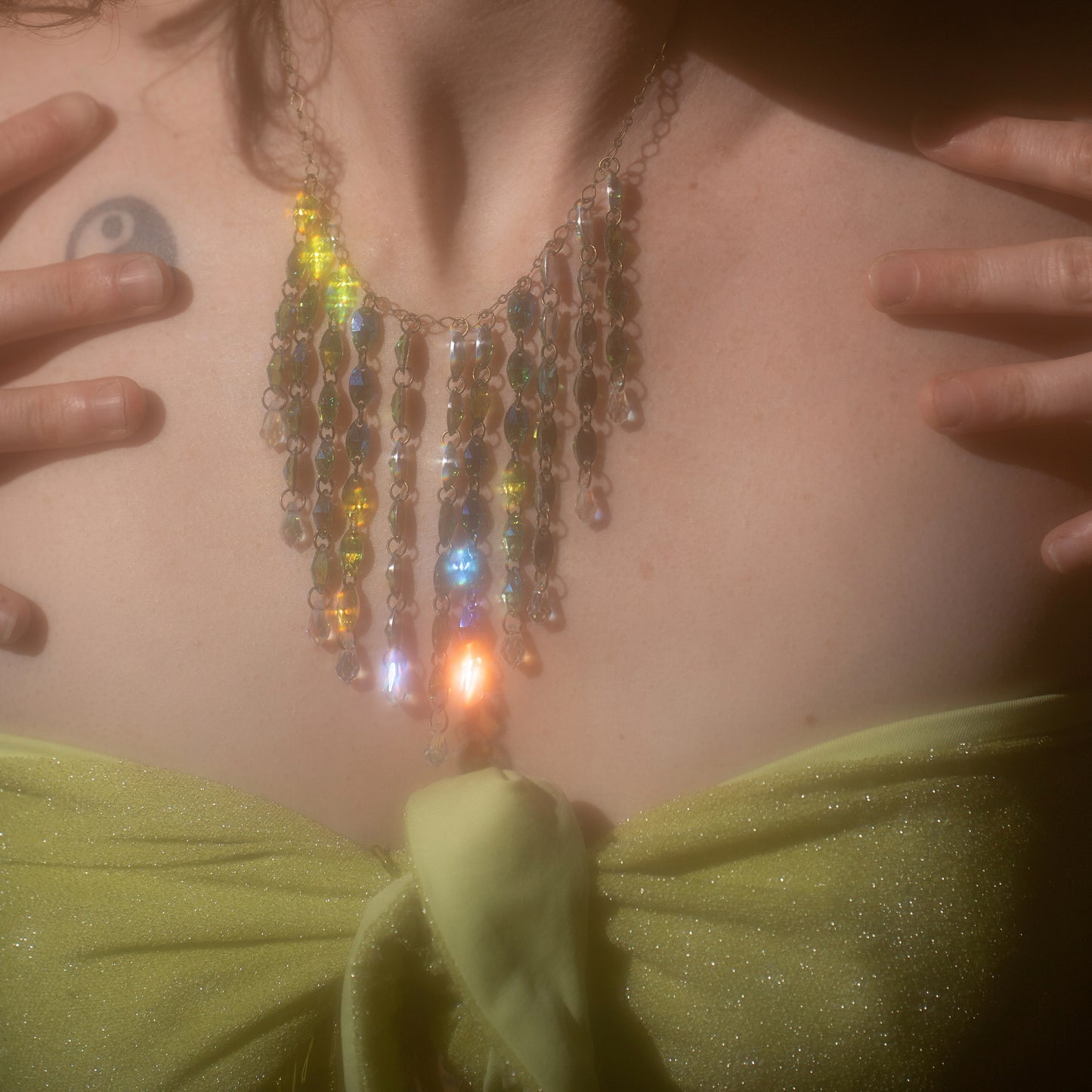 Chandelier Necklace in Fairy Moss