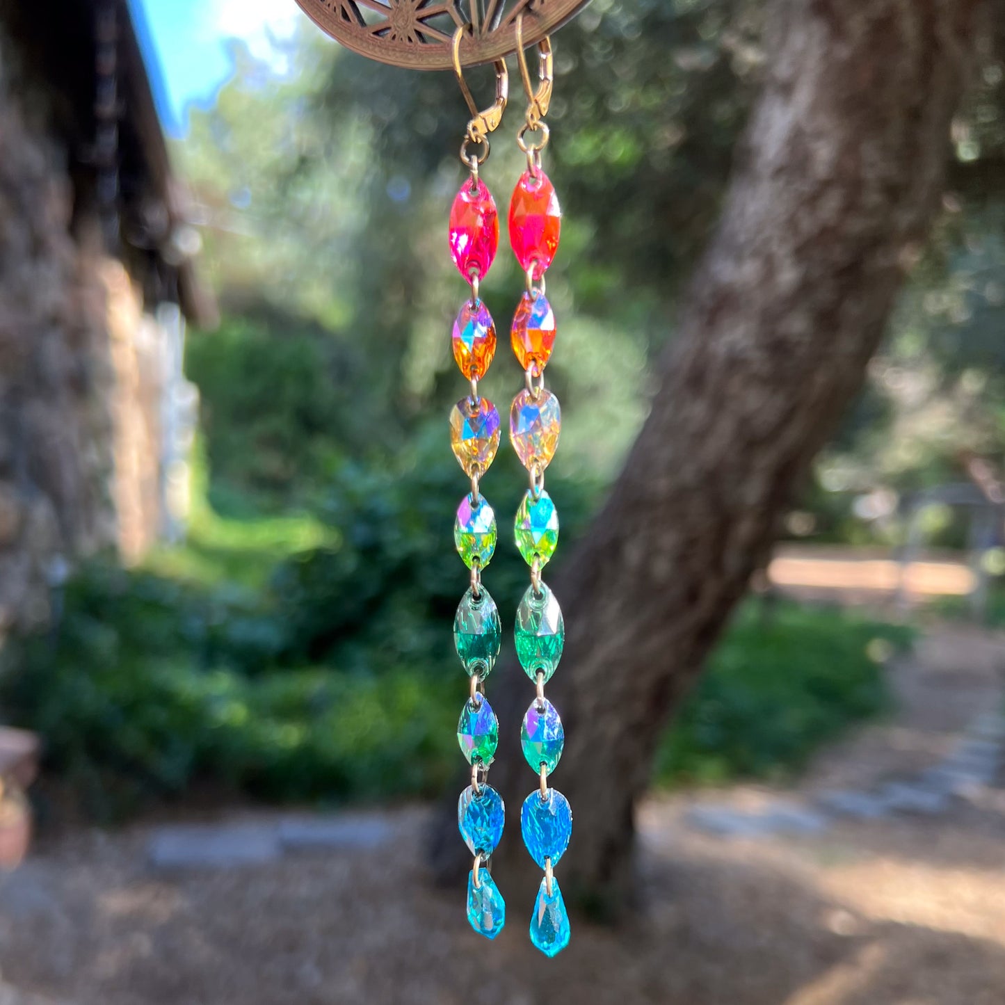 Floating Endlessly Earrings