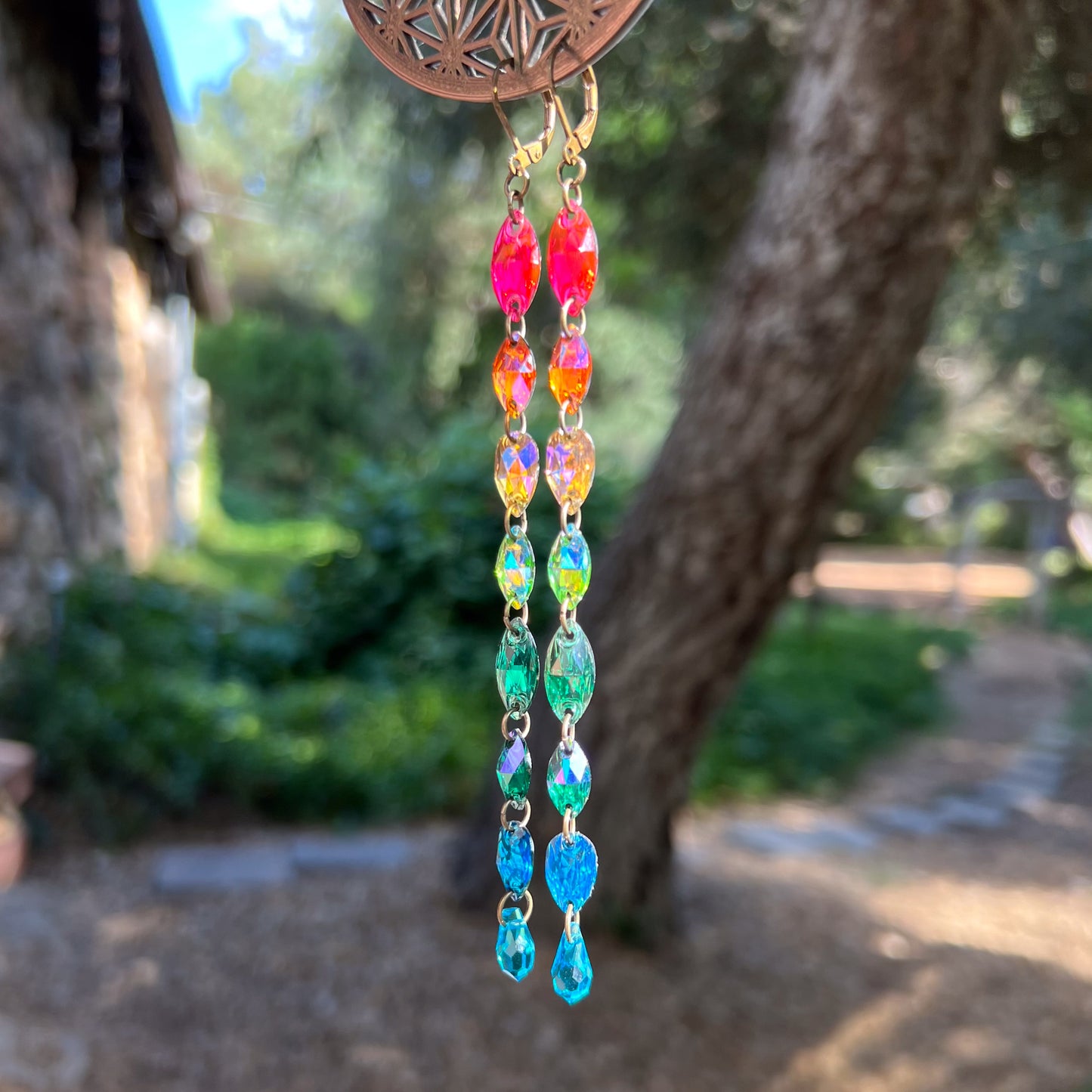Floating Endlessly Earrings